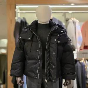 지이크 F/W 프리미엄 딥 블랙 디테처블 구스 다운 PJDJY6509