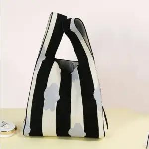 봉지 봉다리백 봉다리 스트라이프 니트백 구름그레이 (WFKDXUC)