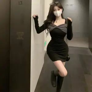 여성 트렌디 아이템 스커트 미니 스퀘어넥 타이트한 랩 몸매 초강력 원피스 추동 HT4