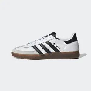 아디다스 핸드볼 스페지알 코어 블랙 클라우드 화이트 검 IE3403