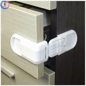 b08 안전도어는 락/사물함/샤시/창문/출입문/여닫이/문/안전/싱크대/고리/잠금장치/냉장고/고정/가구