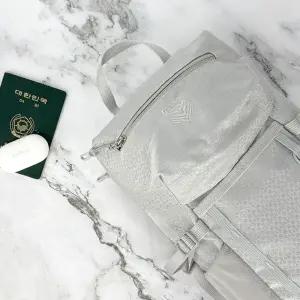 어반백 스포츠가방 러닝 마라톤 사이클 자전거 아웃도어 경량 백팩URB_NB07