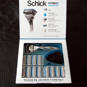 쉬크 하이드로5 스킨 프로텍트면도기+ 하이드로5 스킨프로텍트면도날13개입
