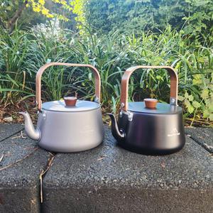 [캠핑일번가] 마운틴하이커 알루미늄 커피 주전자 1.1L 200g 캠핑 우드손잡이