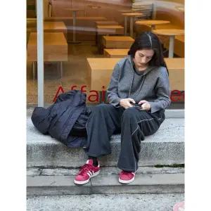 [에잇세컨즈] 플리스 라이닝 와이드 팬츠  애쉬 (165Y21CC14)