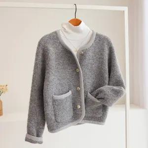 [잇수다] 셸런스 골드버튼 노카라 라운드 울 니트 자켓