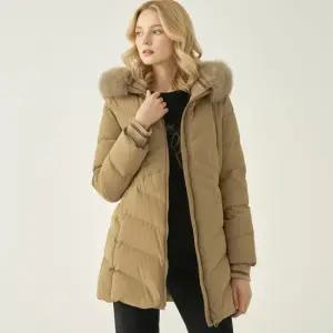 [지센] 여성 폭스후드 니트배색 덕다운 점퍼 LSDWNA71_BE