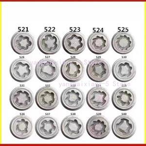 도난 방지 휠 잠금 장치 매트 카펫 러그 너트 리무버 키 Vw Phaeton Touareg 및 기타 1PC