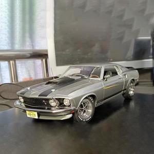 다이캐스트 1:18 스케일 포드 머스탱 보스 429 1969 시뮬레이션 합금 자동차 모델 선물 장난감 장식 생일