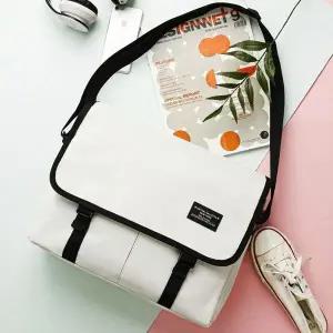 [하프클럽/]학생 크로스백 메신저백 중학생 메신저 가방 아이보리