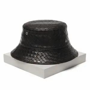 [보테가베네타]생산 인트레치아토 가죽 버킷 햇 687343 VZQO5 2113 816661