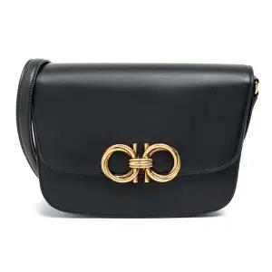 (스크래치) 페라가모 트라페지오 숄더백 21-2915 NERO 759127