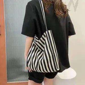 에코 블랙 캔버스 캔버스백 에코백 스트라이프 WFITJYR