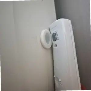 리모컨 정리 자석 걸이