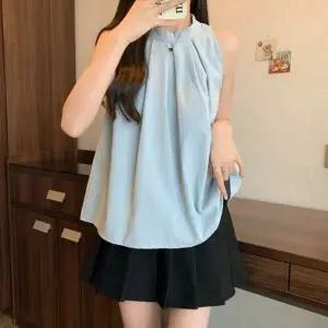 여성스런 홀터넥 어깨라인 예쁜 셔링 민소매 블라우스