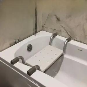 욕조 반신욕의자 노인 미끄럼방지 욕실 사워 임산부 목욕 의자 노약자 보조 체어