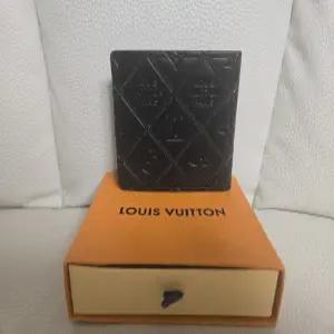 맹자엄마/루이비통/남성/반지갑/케이스/신품/bb