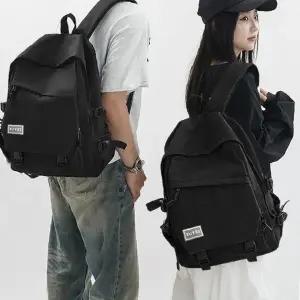 (옵션 블랙)데일리 백팩 미니멀 멀티포켓 수납가방 캐주얼 남녀공용 커플 20L