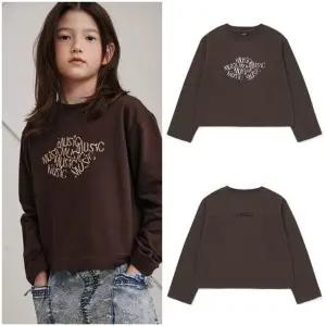 [갤러리아] [블루테일]AAA2TS09BN 브라운 자수티셔츠