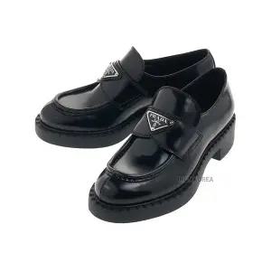 [프라다] FW25 여성 초콜릿 브러시드 로퍼 1D246M ULS F0002