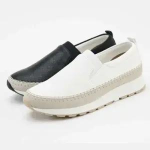 우먼 포인트컬러 통굽슬립온 키높이 스니커즈 발편한 운동화모던 WFJUBEG