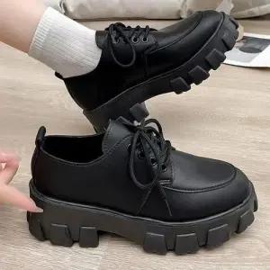 무광 유광 2종 키높이 통굽 데일리 유니크 룩여자 로퍼 WFJTXX3