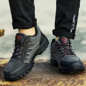 등산화방한화 올데이 방한로퍼 워커 하이킹 캠핑화 WFJTUZ1