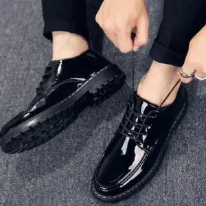 데일리룩 절개선 애나멜 광택남성용 컴포트 세련된 트렌드 로퍼 WFJTUHU