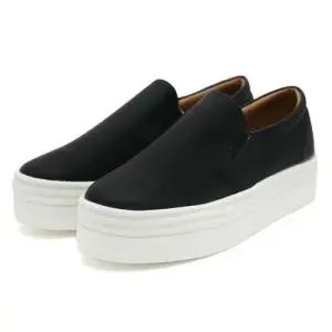 데일리 통굽 시그니처 슬립온여성용 키높이 운동화 스니커즈 WFJTU73