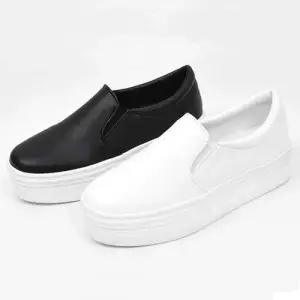 데일리 레더소재키높이 여성슬립온 발편한 통굽 트렌디 스니커즈 WFJTTRU