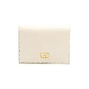 [명품]  25FW 시그니처 V 로고 반지갑 아이보리 7W2P0AJ3 SNP I16