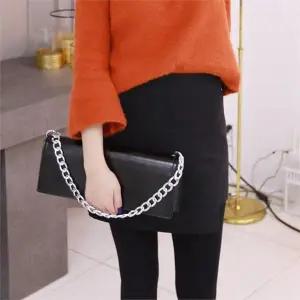 [셀러허브][라일리] Rly 포인트클러치백 체인 스트랩 모던 데일리 스타일 (S9517364)