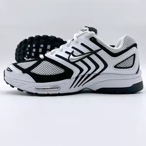 나이키 에어 페가수스 2K5 러닝화 흰검 정품 FJ1909-100