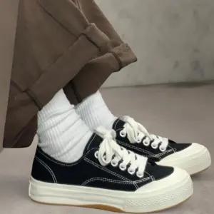 여성 캐주얼 스티치 레이스 캔버스 운동화 스니커즈