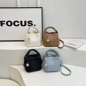 방울장식 꼬임토트 백 ELG236 여행용 가 백 백 여성