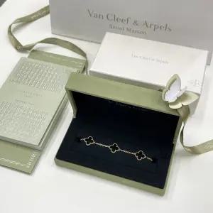 빈티지 알함브라 5모티프 브레이슬릿 옐로우골드 오닉스