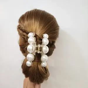 여성 대형 진주 집게핀