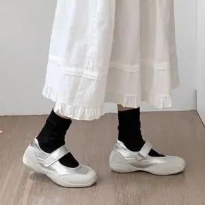 운동화 가을 여성단화 여자운동화 편한신발 스니커즈