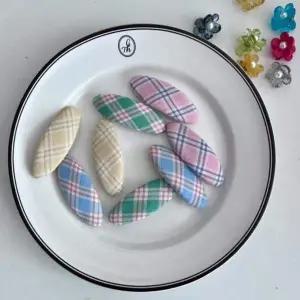 봄 화이트 헤어핀 헤어삔 레트로 행사 Y2K 똑딱삔 블