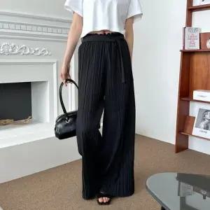 무지 플리츠 프릴 와이드 팬츠 SD-240509 WEEC012