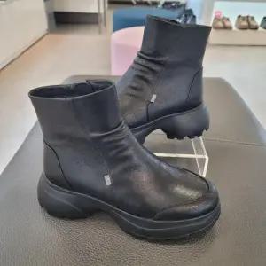 ESQUIRE HC13 여성 컴포트 통굽 숏부츠   슬림핏 앵클부츠 YAEWBS845