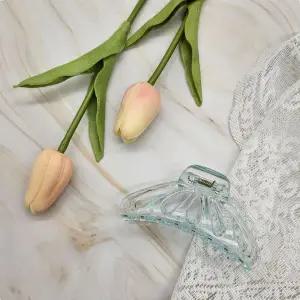 예쁜헤어핀 무난한집게핀 나비모양 라운드 헤어집게핀 투명그린