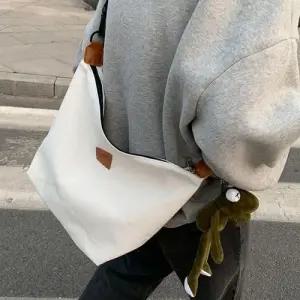 남녀 공용 캐릭터 인형 키링 크로스백 캐주얼 베이직 W9DD1EE