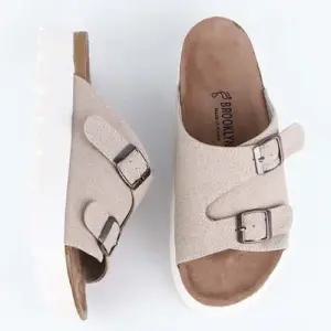 여행 샌들 남성 회사 슬리퍼 여성 비치 신상 실내화 WAA622C