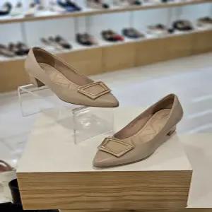 [미소페][미소페] by미소페 여성 사각장식 포인트 펌프스 (4cm) 112511007 (P003750133)