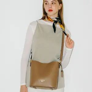 라비 버킷백_70302SH