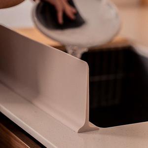 운디네 접착식 실리콘 싱크대 물막이 워터펜스