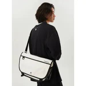 [르꼬끄](강남점)[이월][60% OFF] 베이직 메신저백 (남녀공용) / IVORY (QP123ABG11)