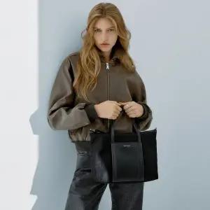 [루즈앤라운지](강남점)시엔나 숄더 RA2F7ABG302WBK