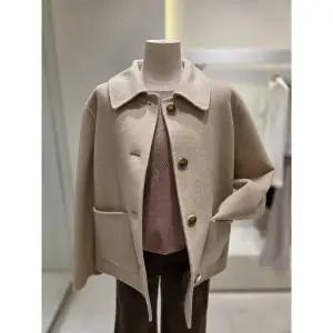 [SOUP](신세계 사우스시티) 핸드메이드 스탠 카라 싱글 자켓 (SBAJK87)